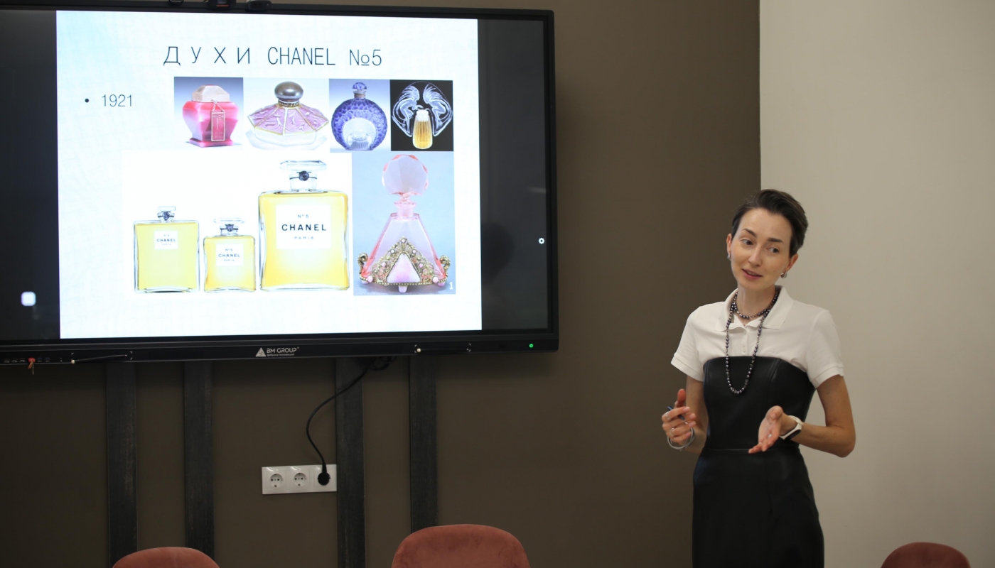 Лекция «Элегантная свобода Коко Шанель»